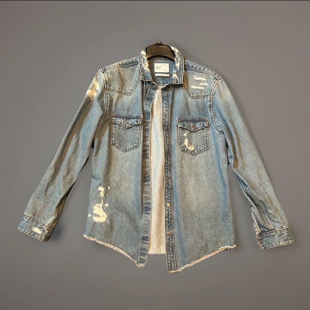 Zara Distressed Denim Shirt-Jacket Men’s Large